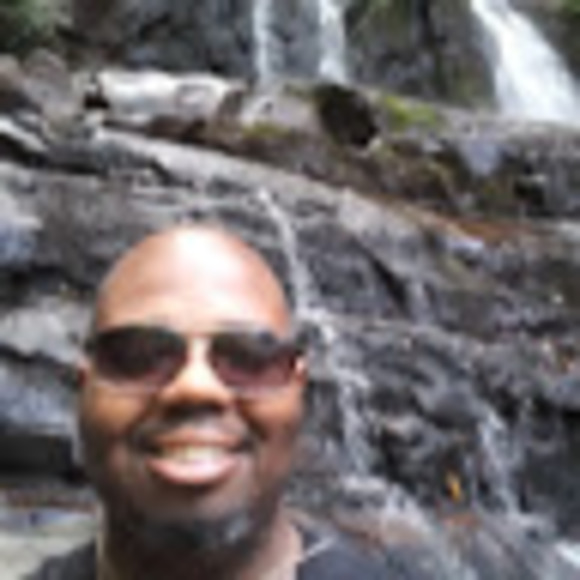 Meet your Posher, Chris - Picture 1 of 1